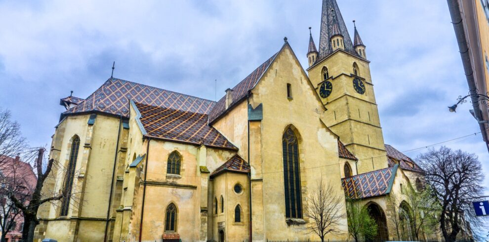 Turul comorilor Transilvaniei: 5 zile de istorie, natură și cultură - SIBIU